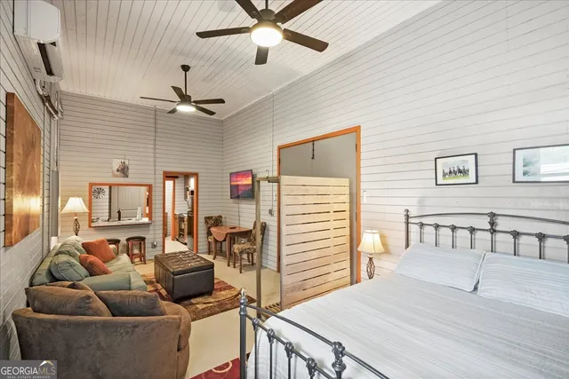 $1,250,000 | 1330 Sr-110, Waynesville, GA 31566