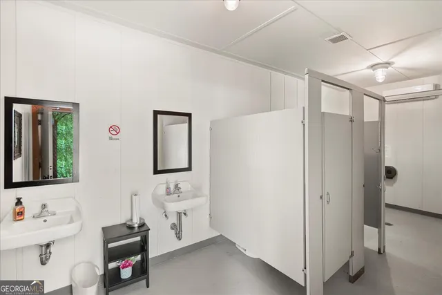 $1,250,000 | 1330 Sr-110, Waynesville, GA 31566