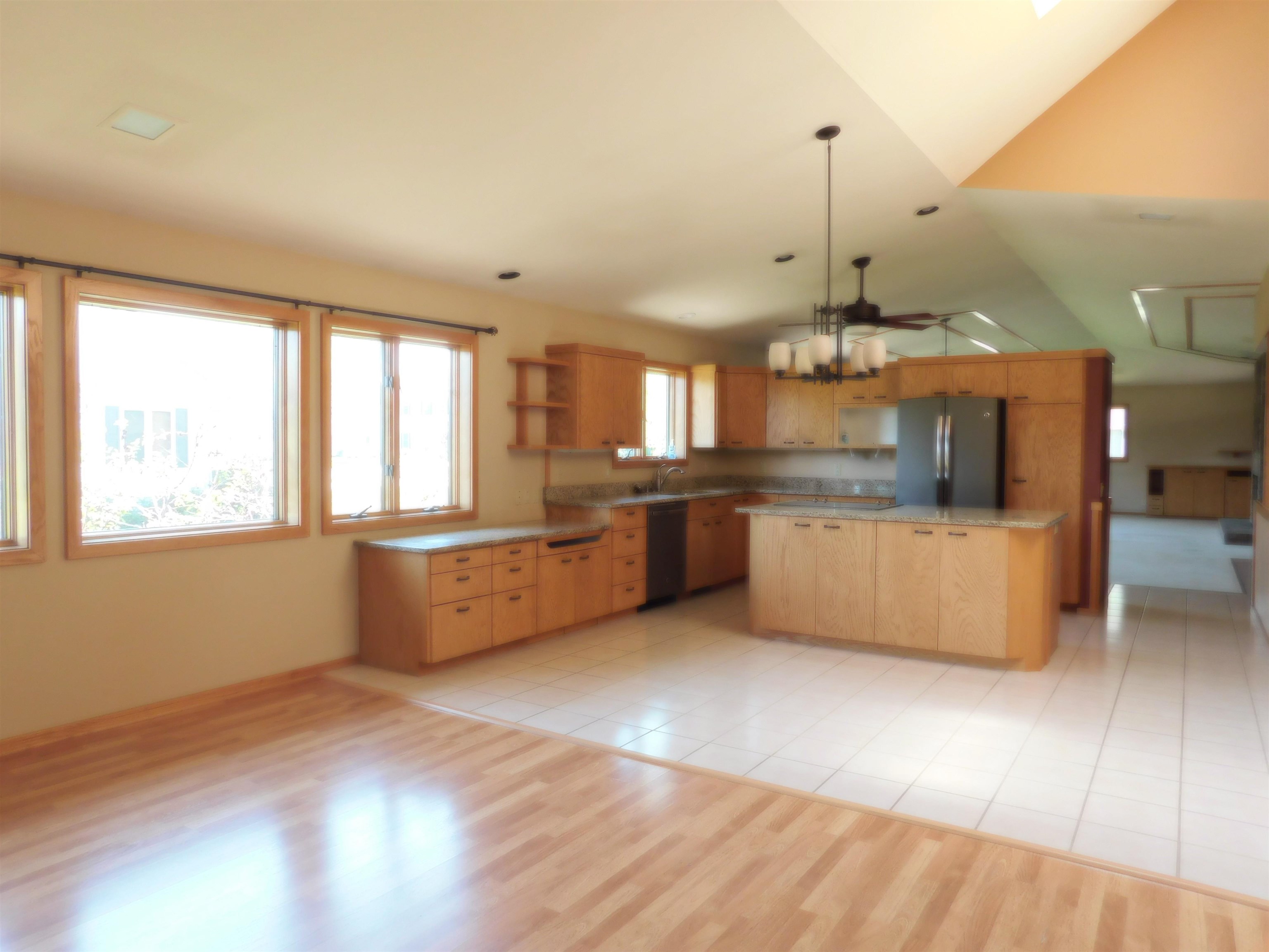 555 North Washington Street Spring Green, WI 53588 - Photo 15 of 52