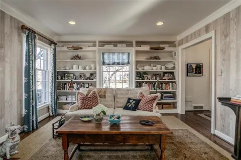 $1,350,000 | 6501 High Drive, Mission Hills, KS 66208