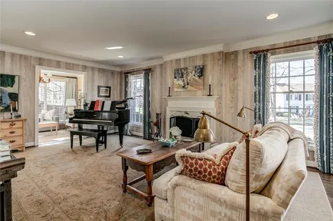 $1,350,000 | 6501 High Drive, Mission Hills, KS 66208