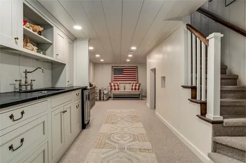 $1,350,000 | 6501 High Drive, Mission Hills, KS 66208