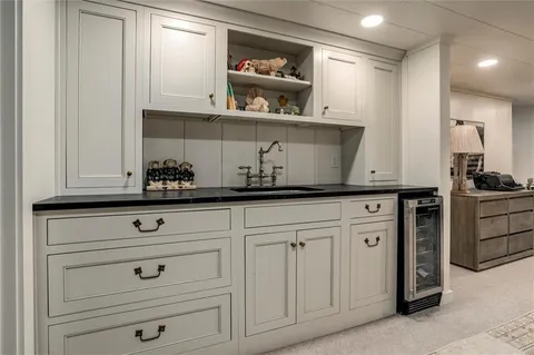 $1,350,000 | 6501 High Drive, Mission Hills, KS 66208