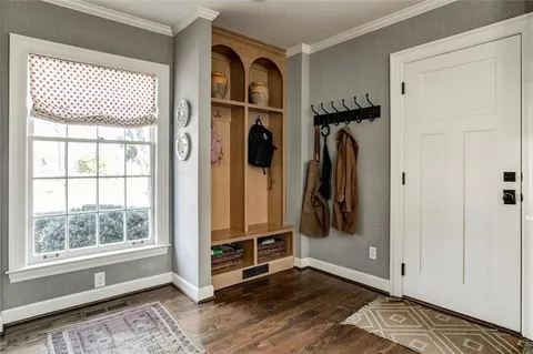 $1,350,000 | 6501 High Drive, Mission Hills, KS 66208