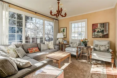 $1,350,000 | 6501 High Drive, Mission Hills, KS 66208