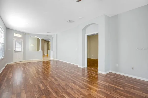 $319,900 | 5922 Phoebenest Drive, Lithia, FL 33547