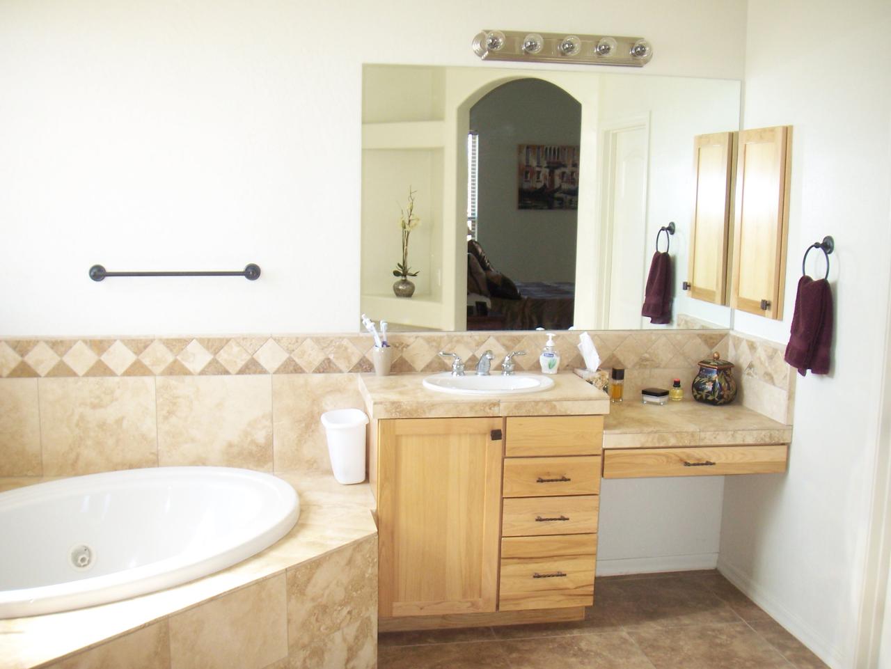 1036 East Carlise Road Phoenix, AZ 85086 - Photo 10 of 26 MASTER BATH