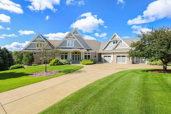 $2,775,000 | 8700 Legends Club Drive, Prior Lake, MN 55372