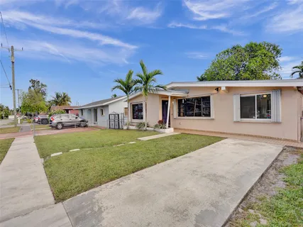 $499,900 | 410 Northeast 171st Terrace, North Miami Beach, FL 33162