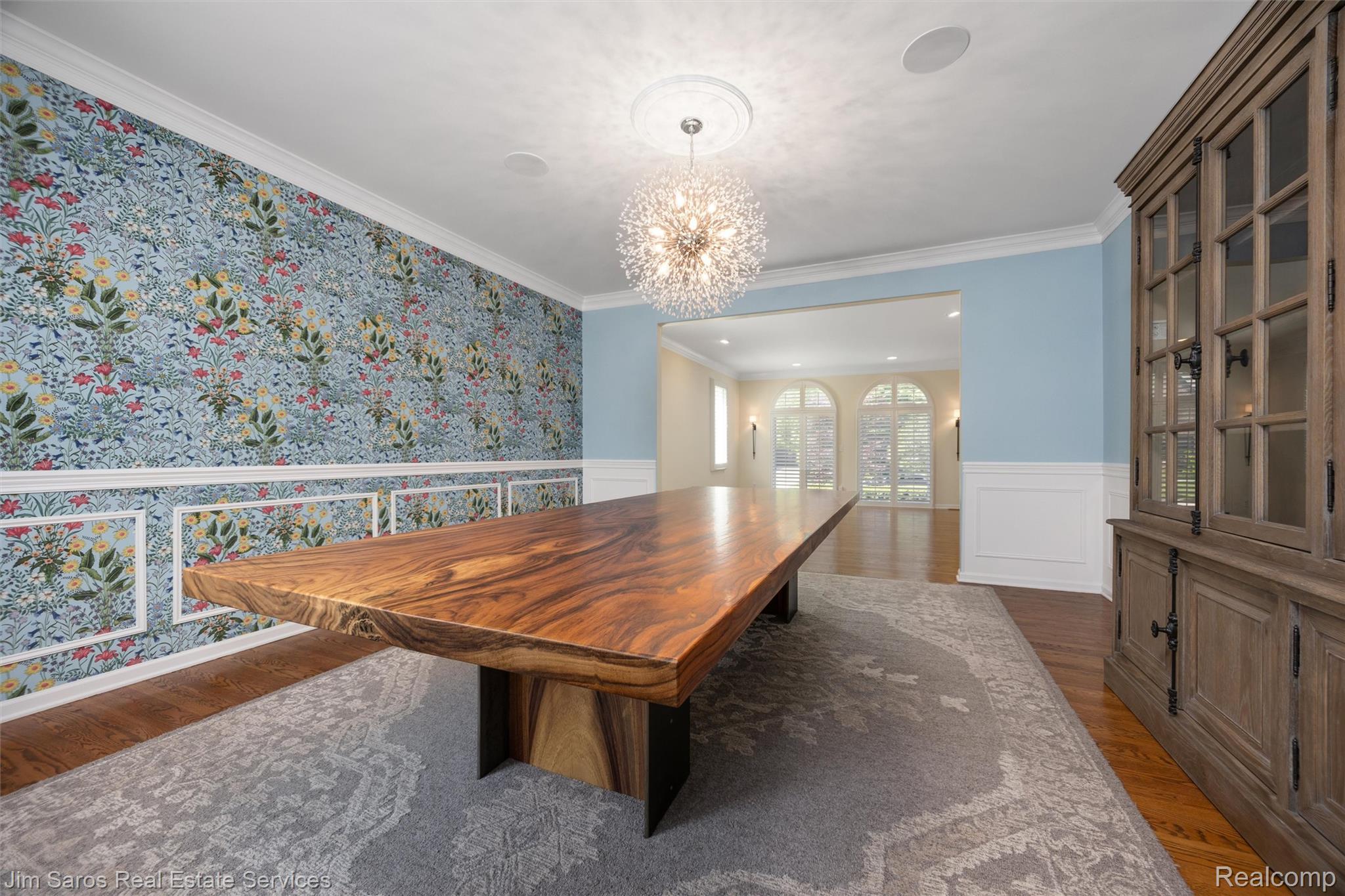 910 Edgemont Park Grosse Pointe, MI 48230 - Photo 16 of 56 38-910 Edgemont Park 0049.jpg