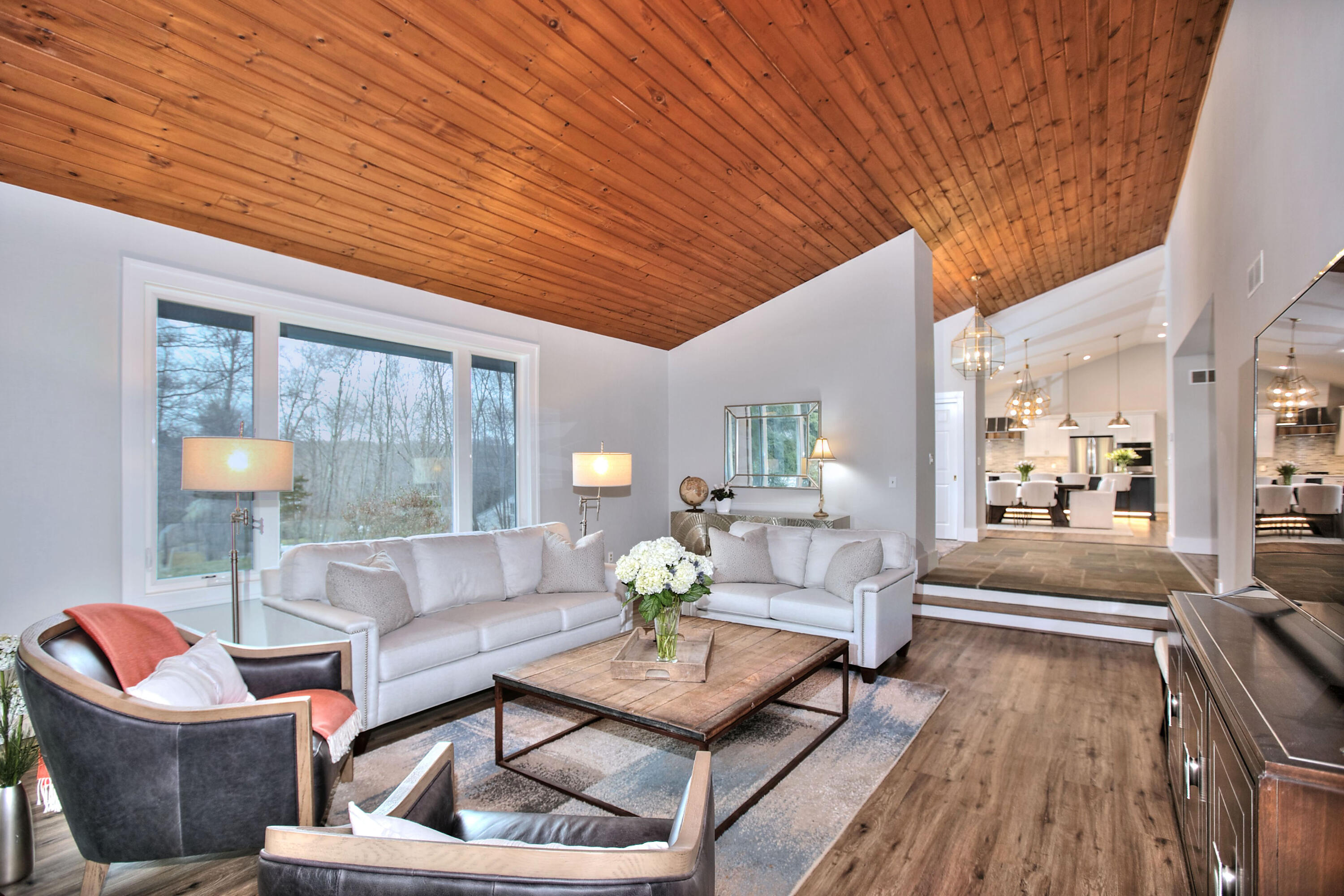 665 Silvermine Road New Canaan, CT 06840 - Photo 17 of 42 Living room