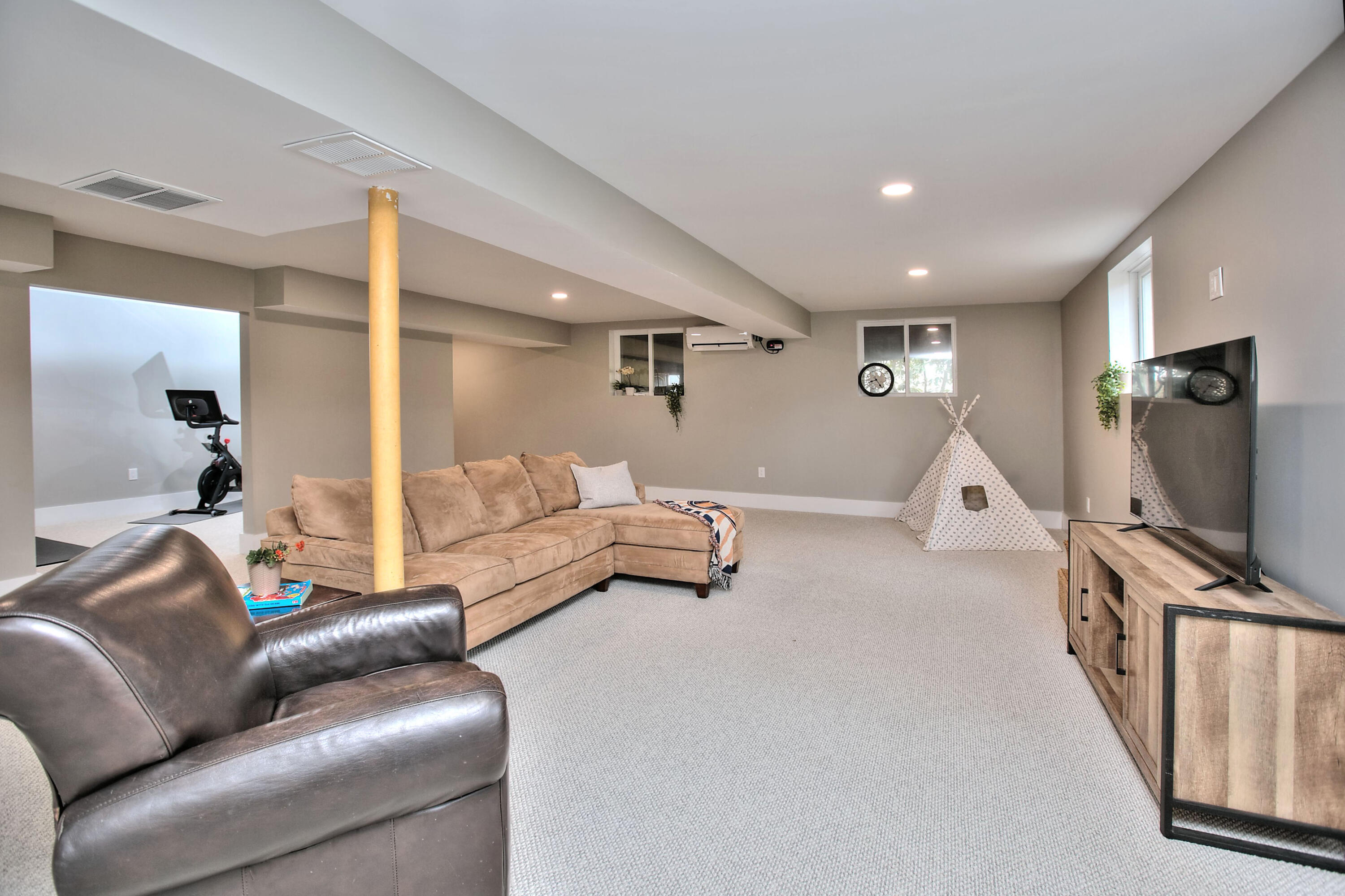 665 Silvermine Road New Canaan, CT 06840 - Photo 31 of 42 Lower level