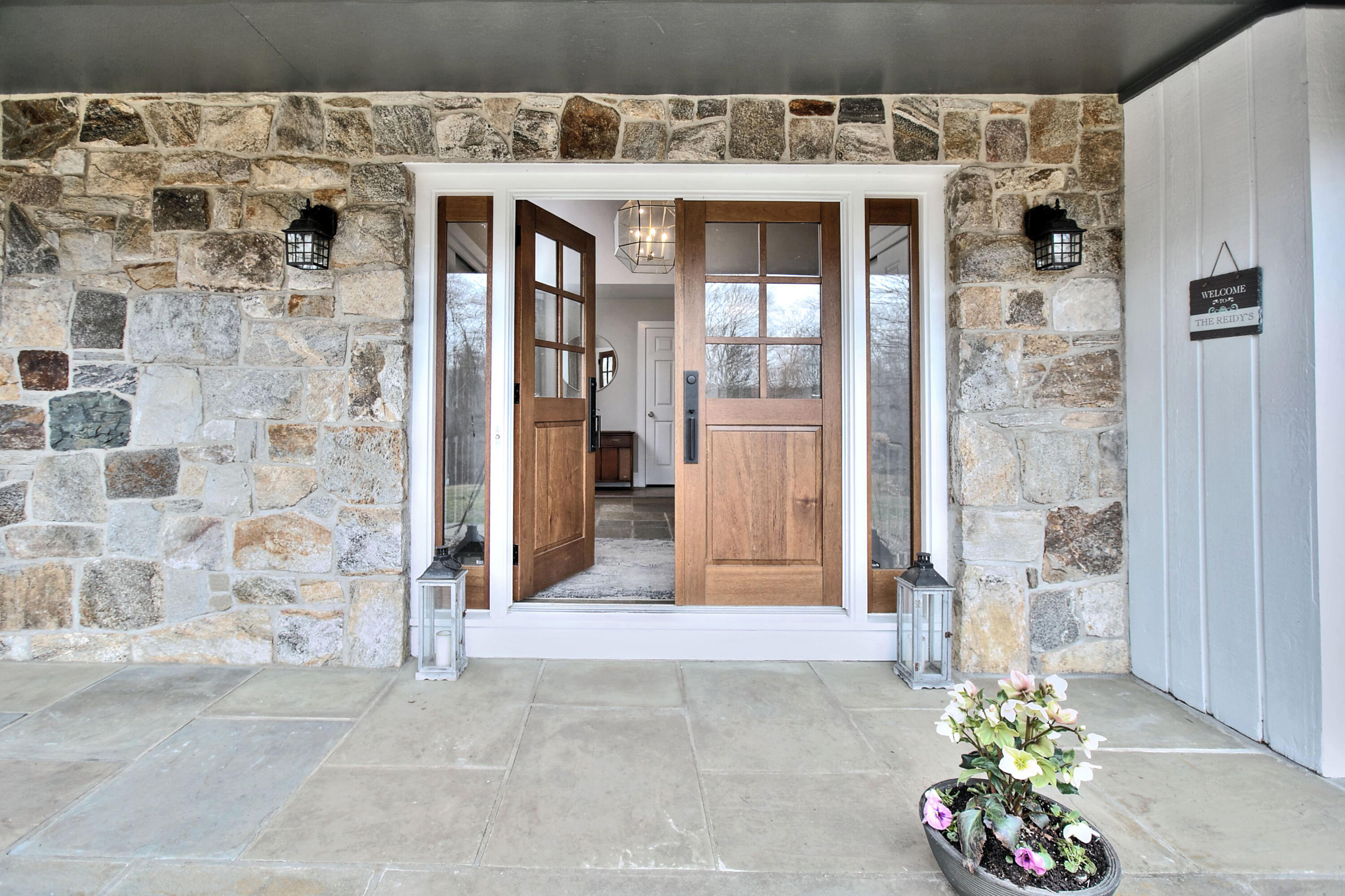 665 Silvermine Road New Canaan, CT 06840 - Photo 38 of 42 Entry