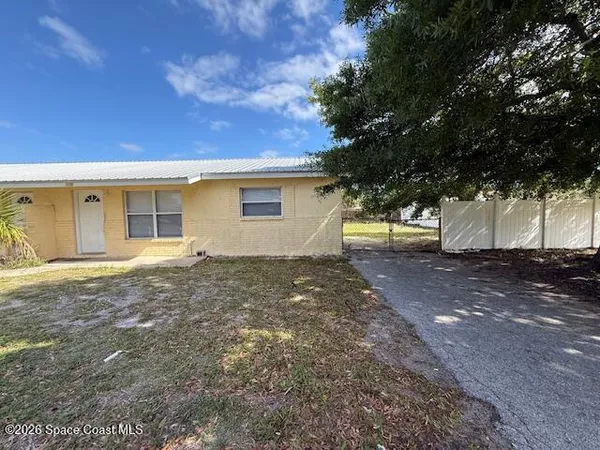 $1,600 | 660 Minnie Street, Titusville, FL 32796