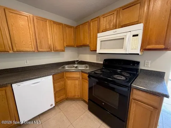 $1,600 | 660 Minnie Street, Titusville, FL 32796