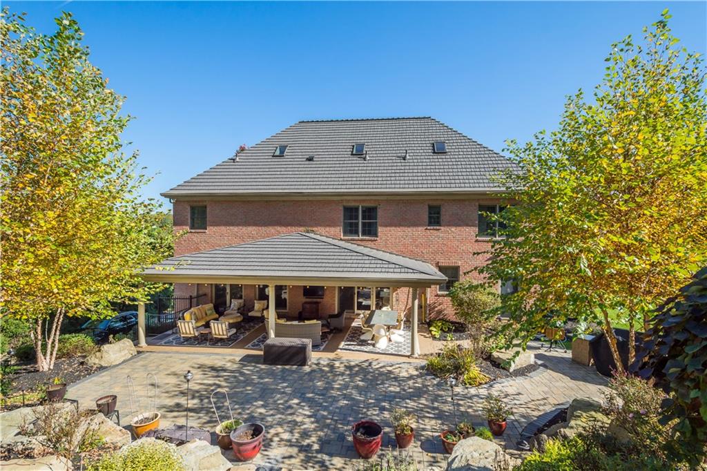102 Lantern Circle McMurray, PA 15317 - Photo 21 of 25 a front view of a house with garden