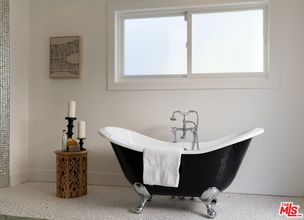 8914 Devlin Place Los Angeles, CA 90069 - Photo 26 of 37