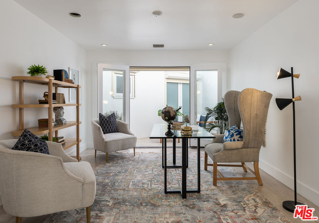 8914 Devlin Place Los Angeles, CA 90069 - Photo 31 of 37