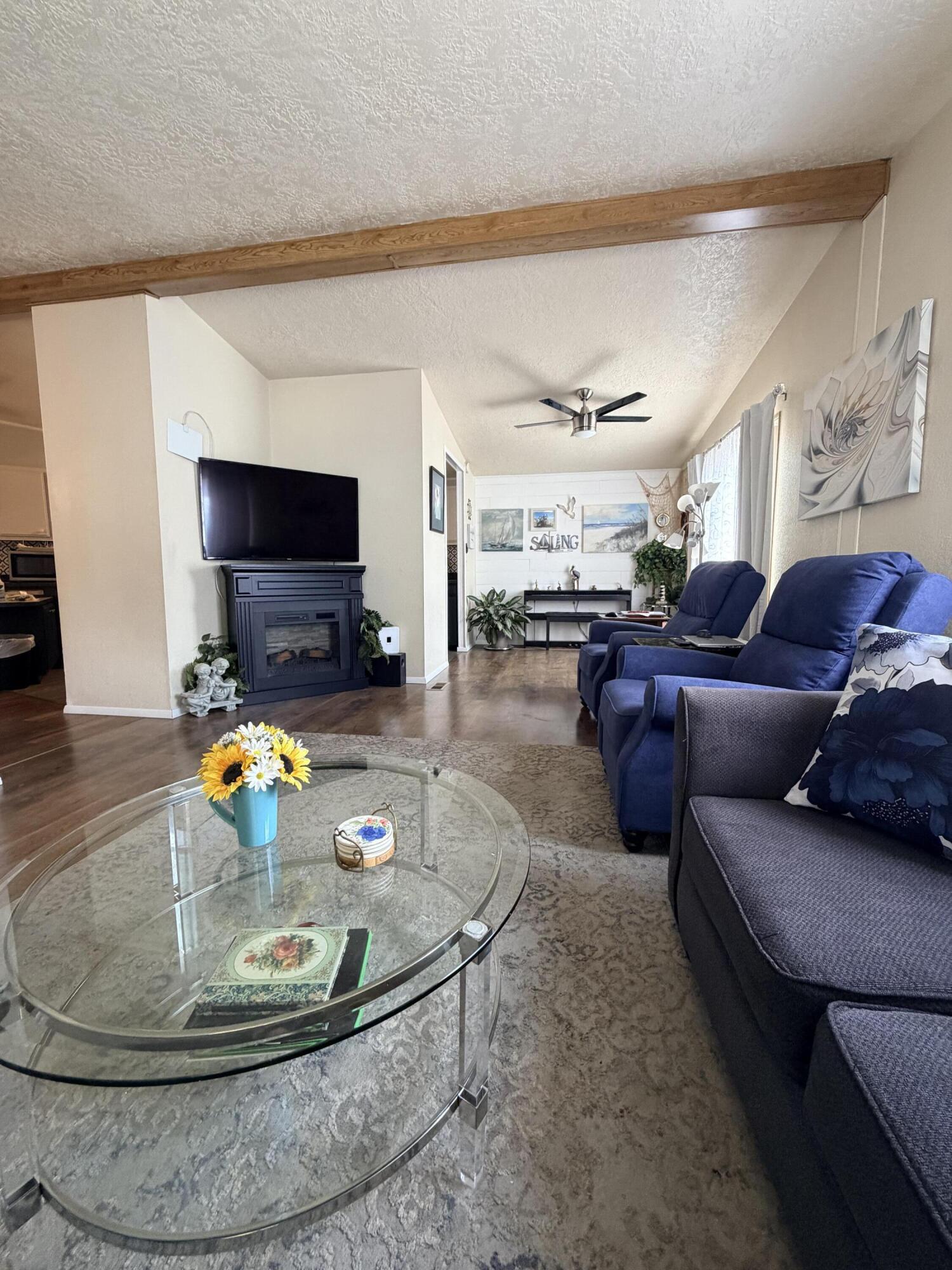 19964 Riverside Avenue, Unit SPC 92 Anderson, CA 96007 - Photo 6 of 19 IMG_0667