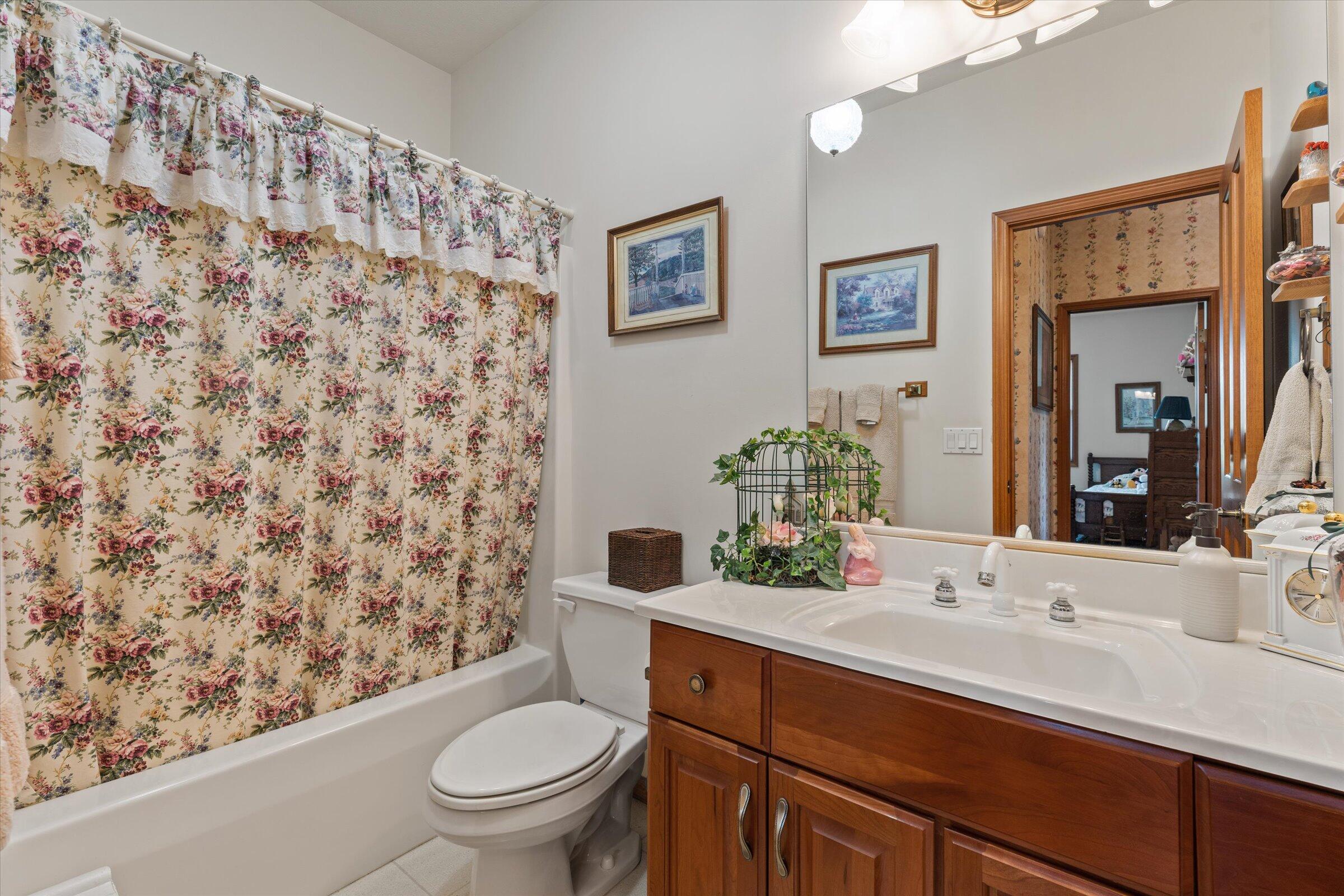 1975 Sage Road Buchanan, MI 49107 - Photo 17 of 34 19-DSC04086