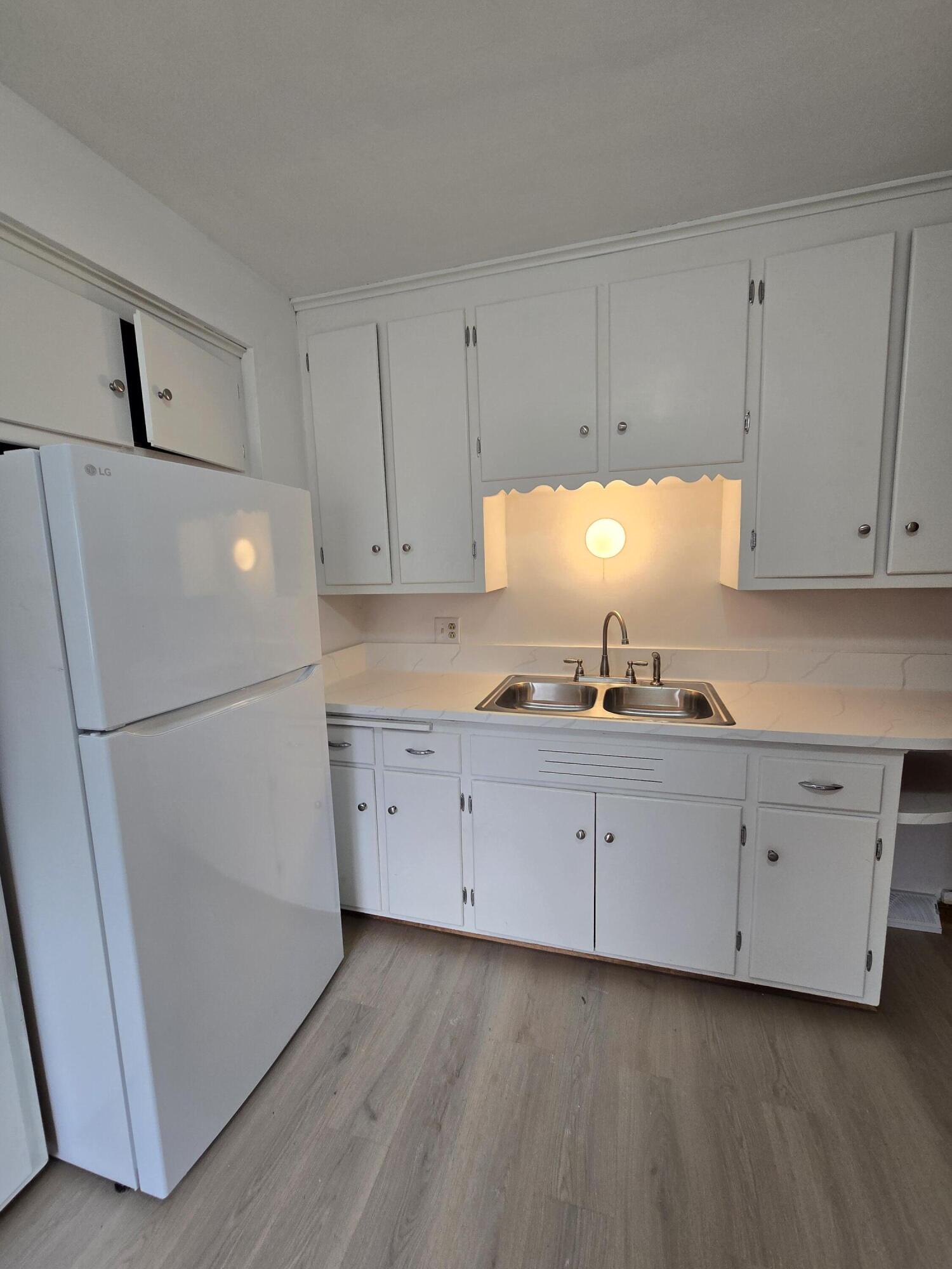 4906 North 24th Place Milwaukee, WI 53209 - Photo 16 of 23 20250818_112027