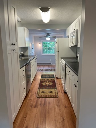 23 Cherokee Road Holland, MA 01521 - Photo 3 of 9