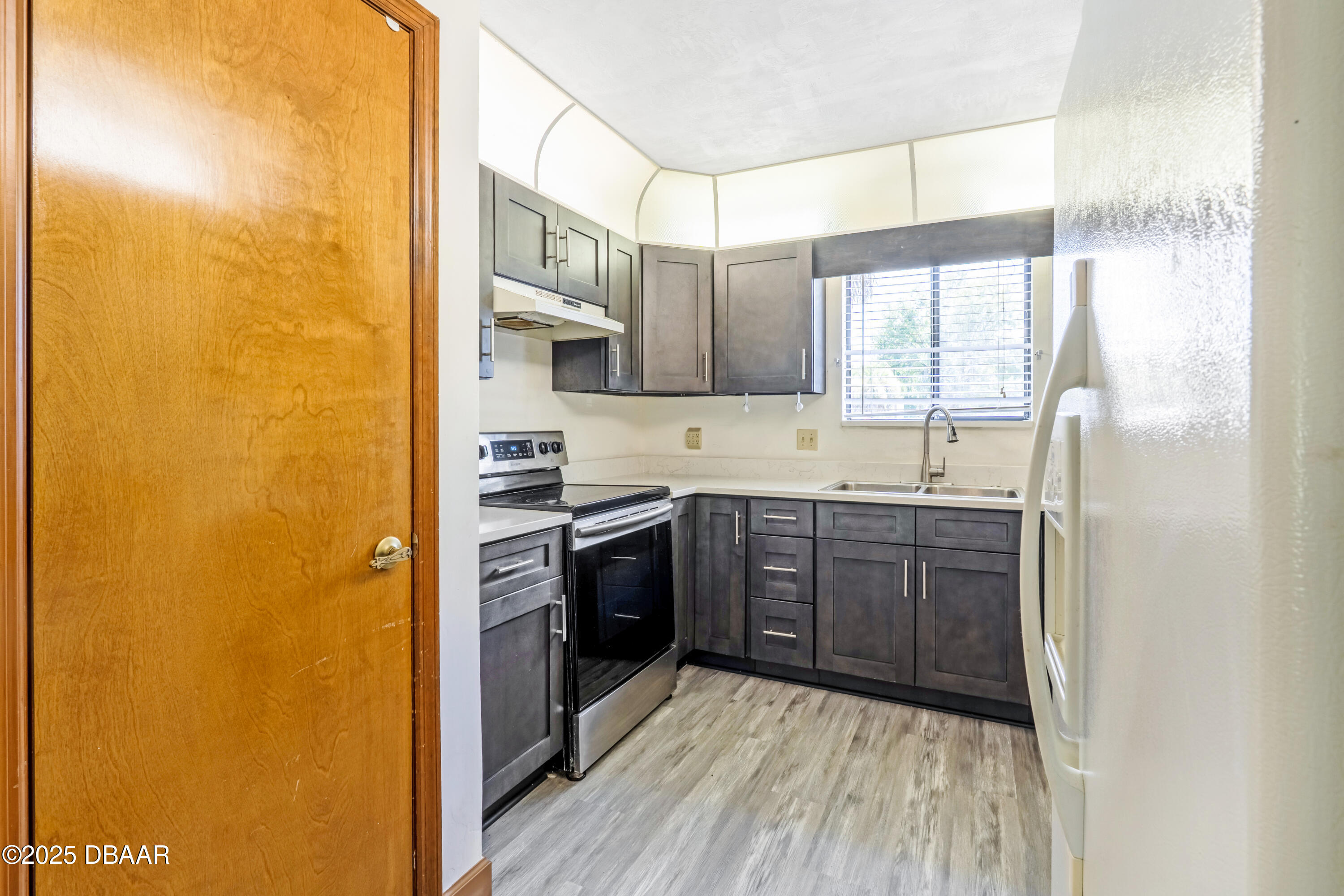 1307 Deer Springs Road Port Orange, FL 32129 - Photo 12 of 36 Kitchen & Pantry