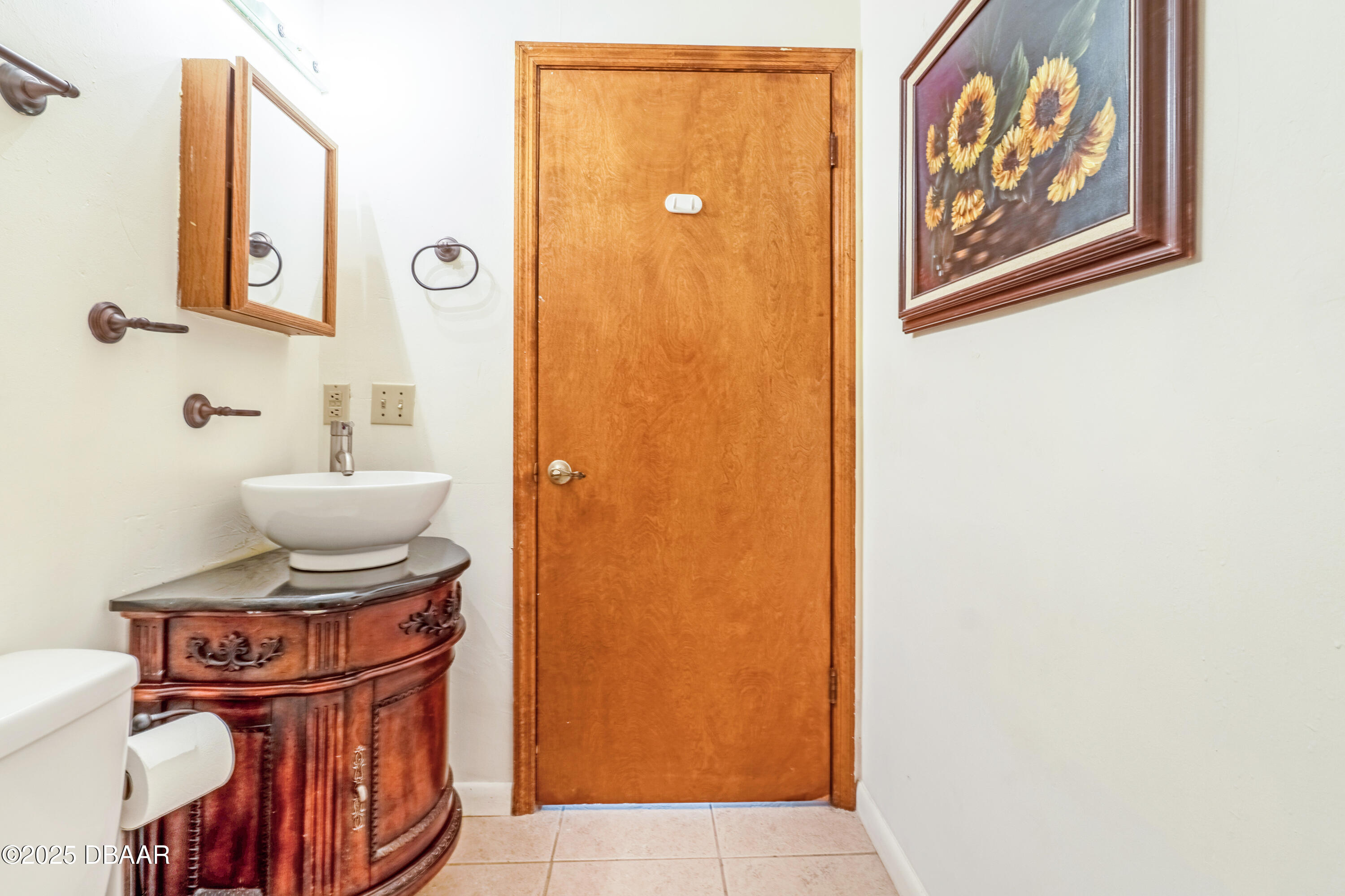 1307 Deer Springs Road Port Orange, FL 32129 - Photo 23 of 36 Bathroom 2