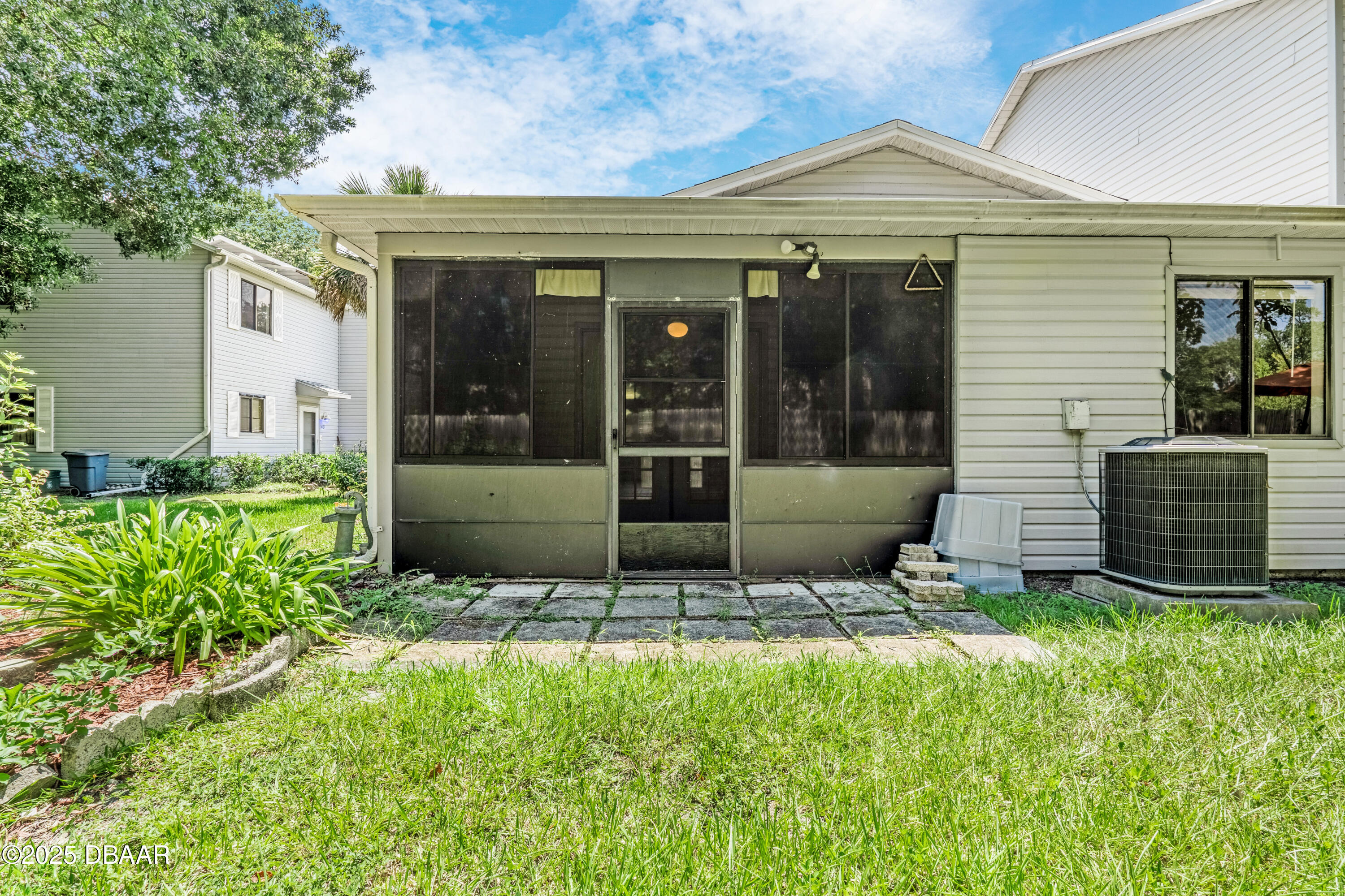 1307 Deer Springs Road Port Orange, FL 32129 - Photo 29 of 36 Backyard