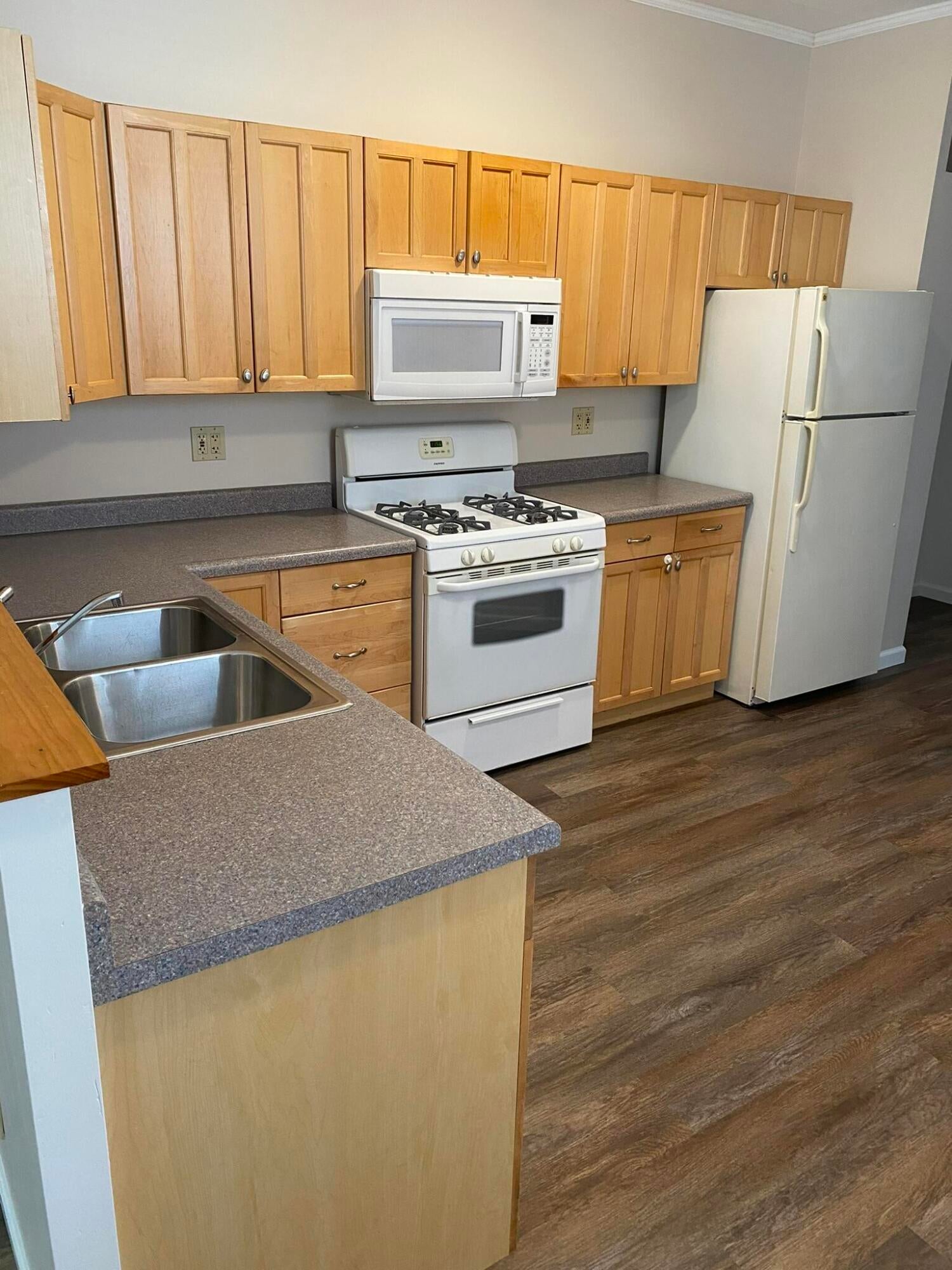 321 Dresser Street Cheboygan, MI 49721 - Photo 12 of 28 Gallery Image 12