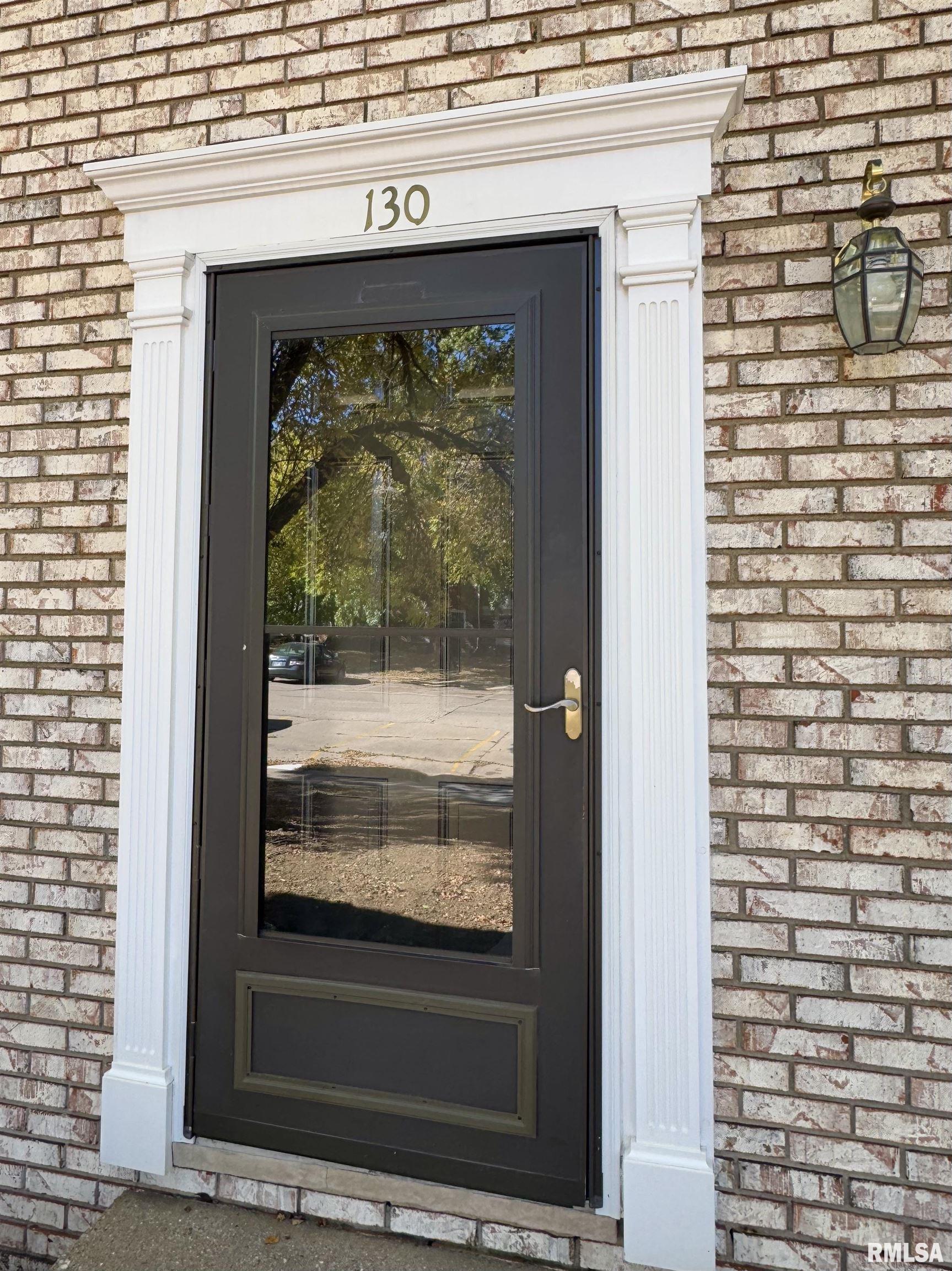 130 South Yorktown Road Macomb, IL 61455 - Photo 3 of 40