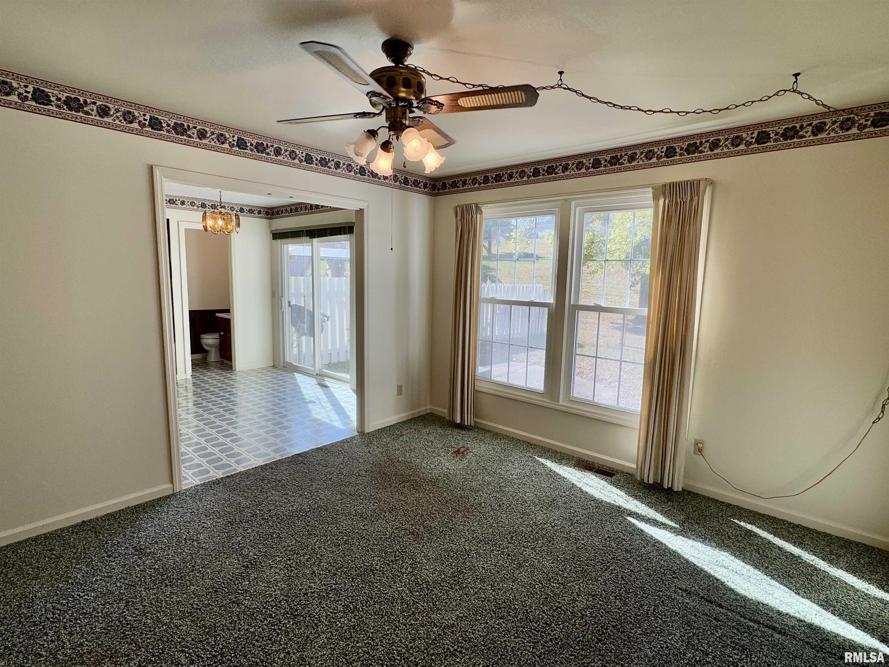 130 South Yorktown Road Macomb, IL 61455 - Photo 9 of 40