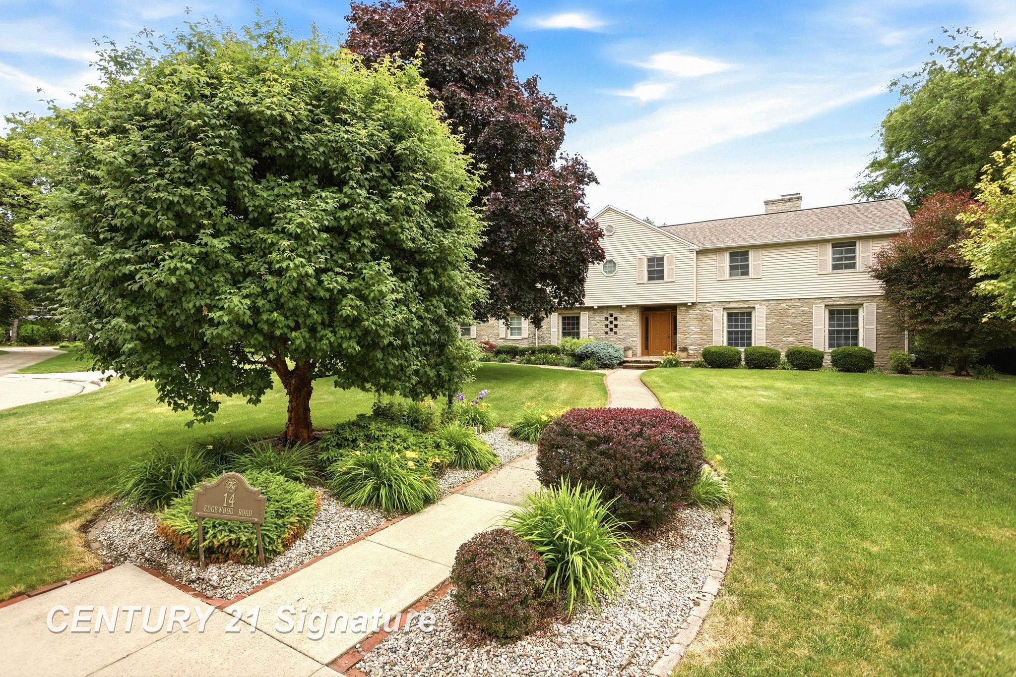14 Edgewood Road Saginaw, MI 48638 - Photo 3 of 79