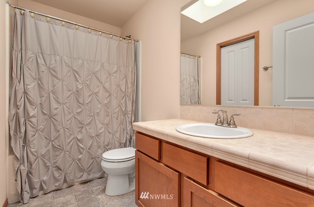 3430 183rd Place Southeast Bothell, WA 98012 - Photo 14 of 18 Gallery Image 14