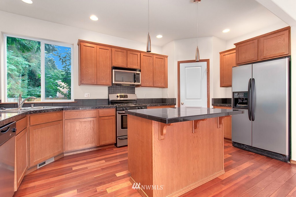 3430 183rd Place Southeast Bothell, WA 98012 - Photo 3 of 18 Gallery Image 3