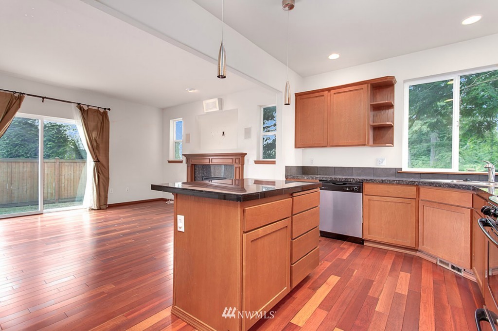 3430 183rd Place Southeast Bothell, WA 98012 - Photo 4 of 18 Gallery Image 4