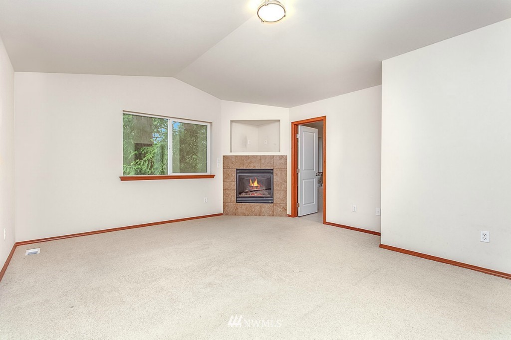 3430 183rd Place Southeast Bothell, WA 98012 - Photo 9 of 18 Gallery Image 9
