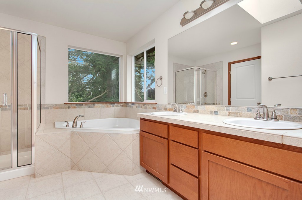3430 183rd Place Southeast Bothell, WA 98012 - Photo 10 of 18 Gallery Image 10