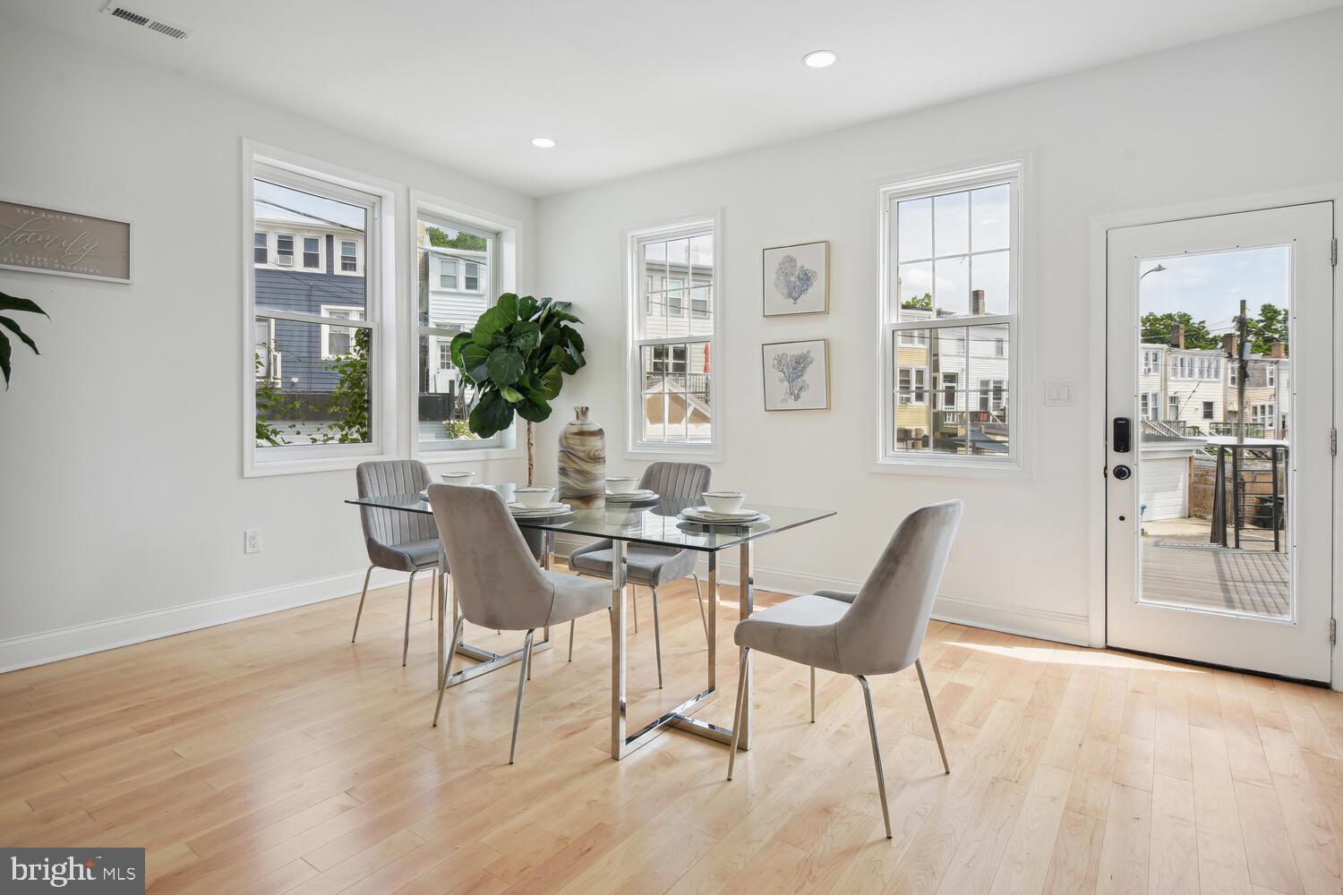 420 Allison Street Northwest Washington, DC 20011 - Photo 15 of 40