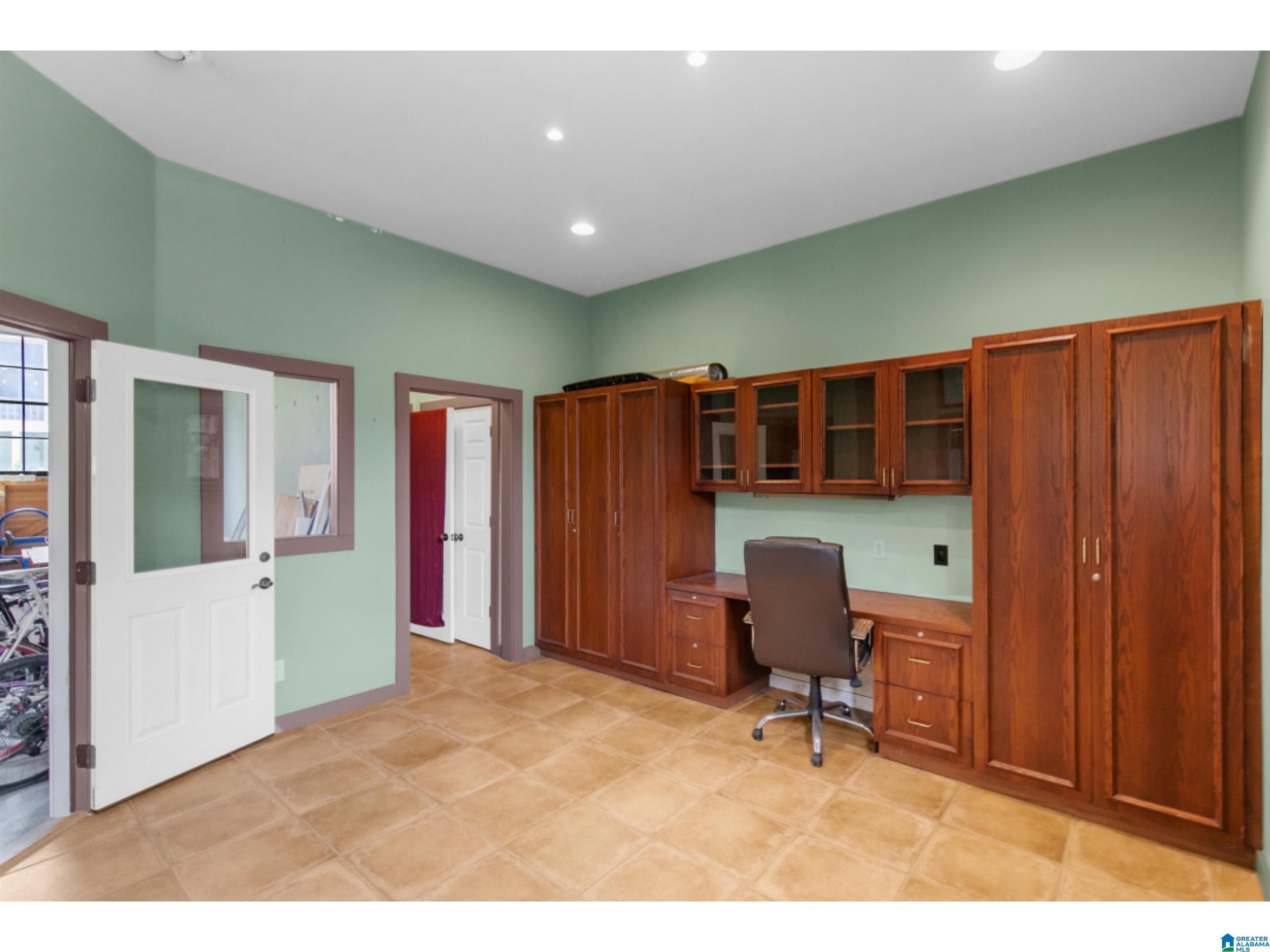 4113 South Shades Crest Road Birmingham, AL 35244 - Photo 42 of 49