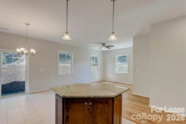 $2,300 | 48 John Halford Court, Hendersonville, NC 28792