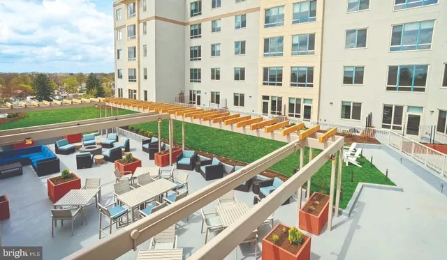 $3,012 | 24 Cricket Avenue, Unit 1B408, Ardmore, PA 19003