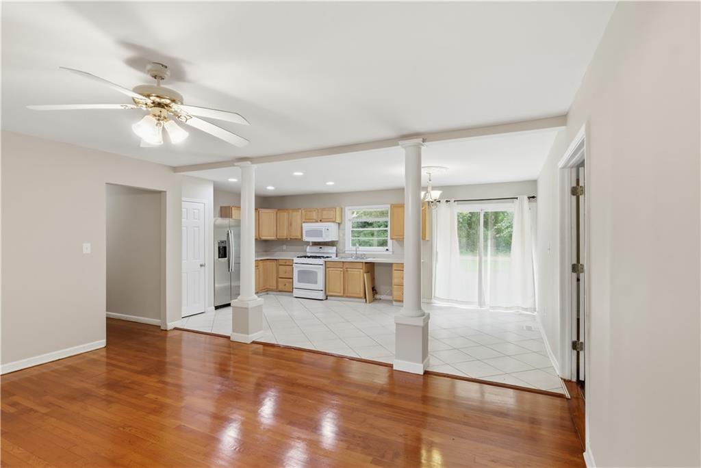 1370 Blackwell Road Marietta, GA 30066 - Photo 8 of 23