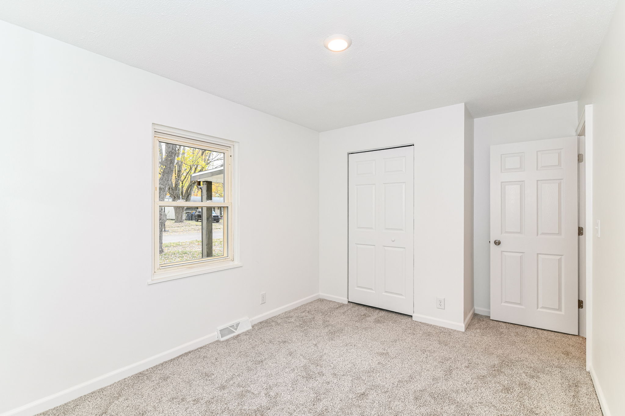 1504 Raintree Drive Anderson, IN 46011 - Photo 24 of 32 Gallery Image 24