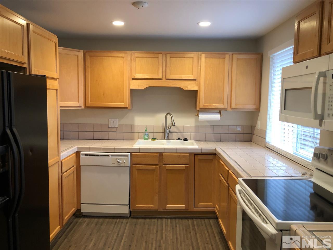 2425 Kings Row Reno, NV 89503 - Photo 8 of 32 Photo 8