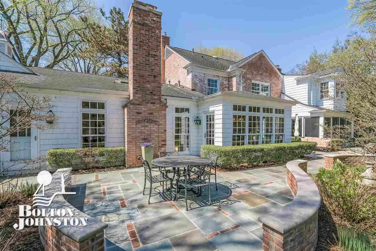 110 Touraine Road Grosse Pointe, MI 48236 - Photo 58 of 68 31346880-57.JPG