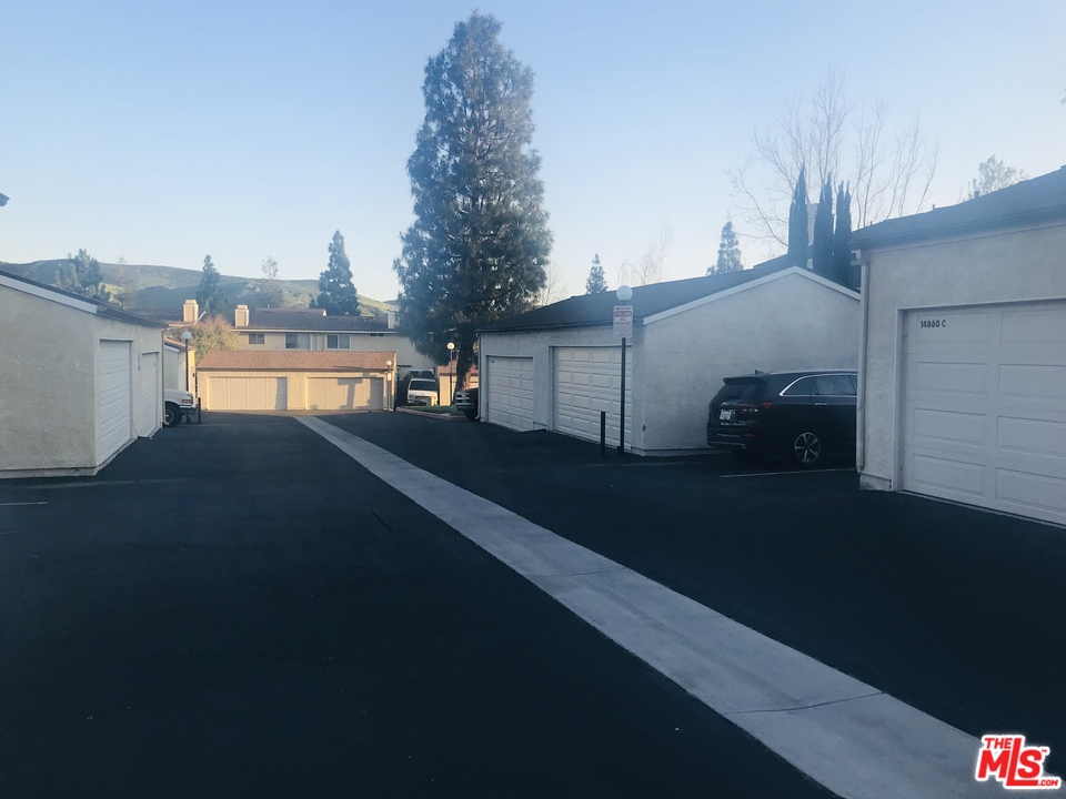 14860 Reedley Street, Unit B Moorpark, CA 93021 - Photo 18 of 18 Gallery Image 18