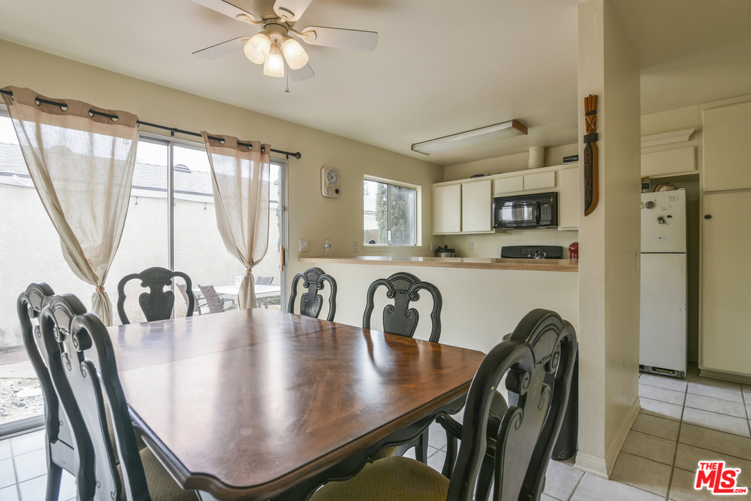 14860 Reedley Street, Unit B Moorpark, CA 93021 - Photo 4 of 18 Gallery Image 4
