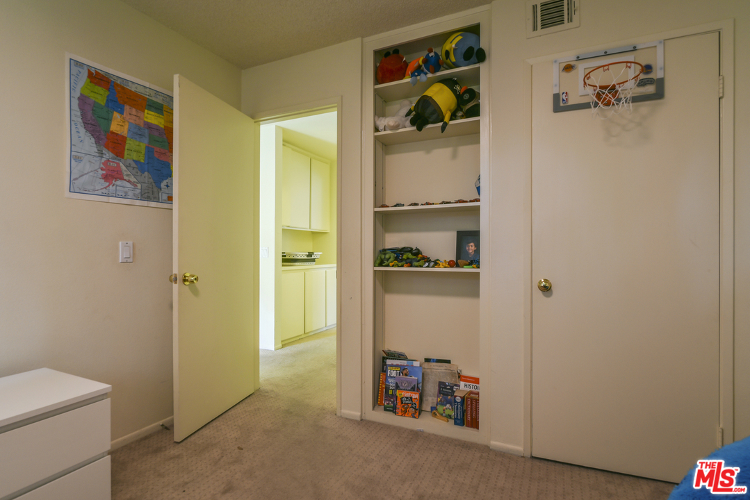 14860 Reedley Street, Unit B Moorpark, CA 93021 - Photo 10 of 18 Gallery Image 10