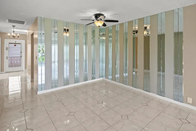 $1,800 | 1421 Northwest 20th Avenue, Unit 204, Delray Beach, FL 33445